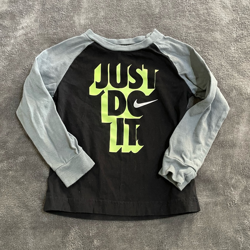 Nike Kids Long Sleeved Top Shirt